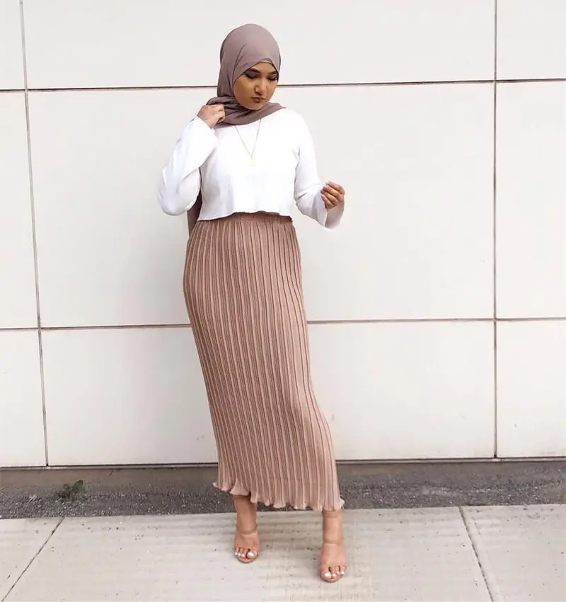 Chiffon Pleated Pencil Elastic Long Skirt