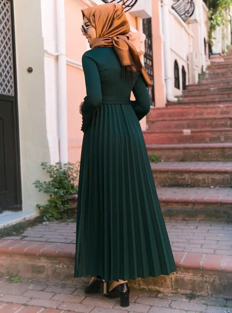 Long Pleated Maxi Dress with Belt_4