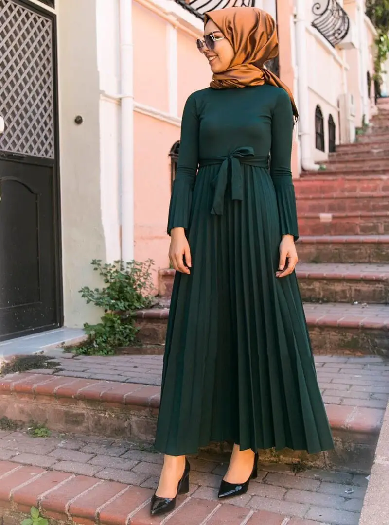 Long Pleated Maxi Dress with Belt_7_Green