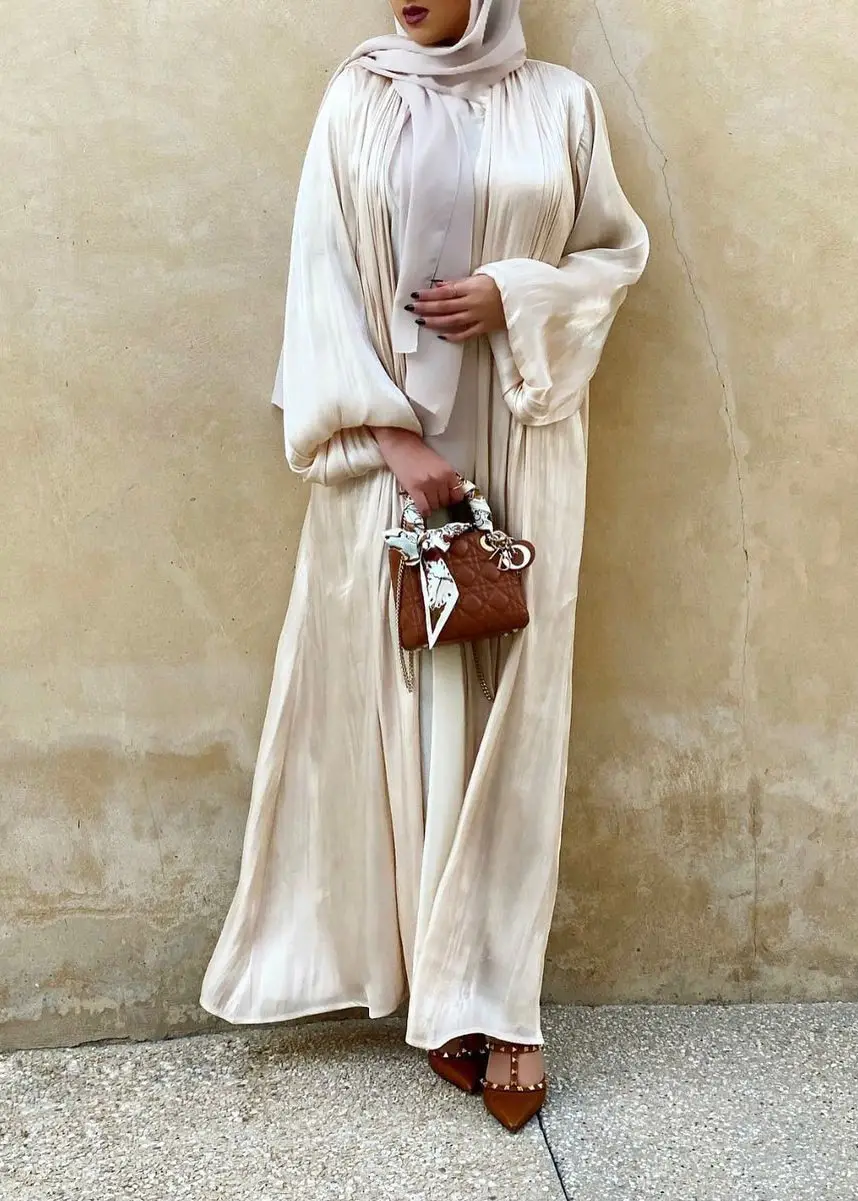 Sleek Blouson Sleeve Abaya_Creamy white