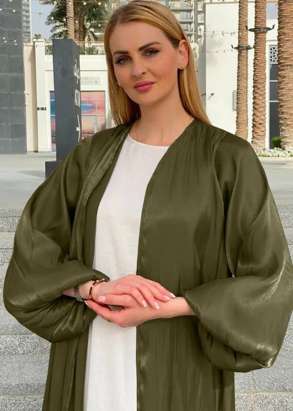 Sleek Blouson Sleeve Abaya_Dark Green
