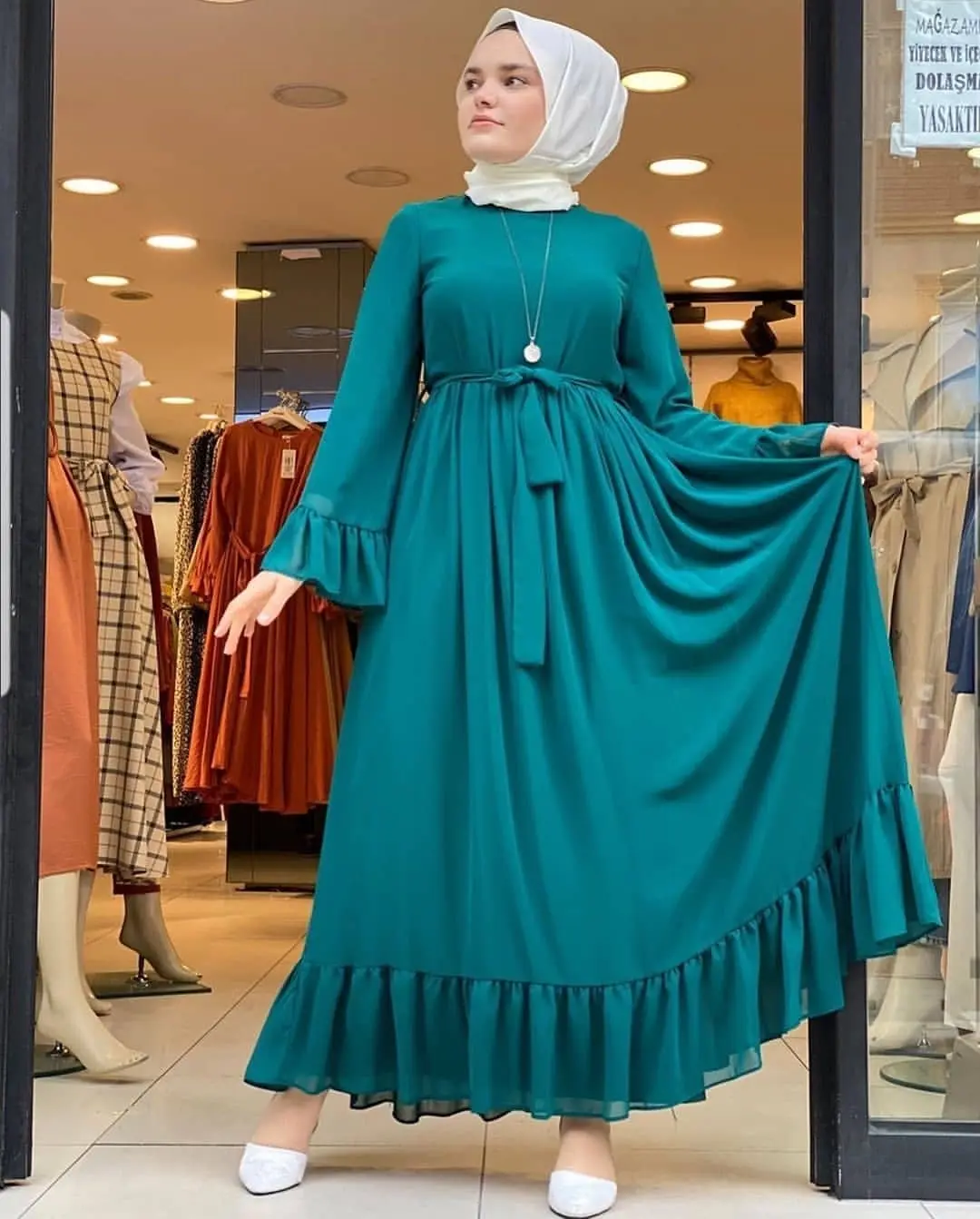 Scoop Neck Pleated Flare Dress_1_Green