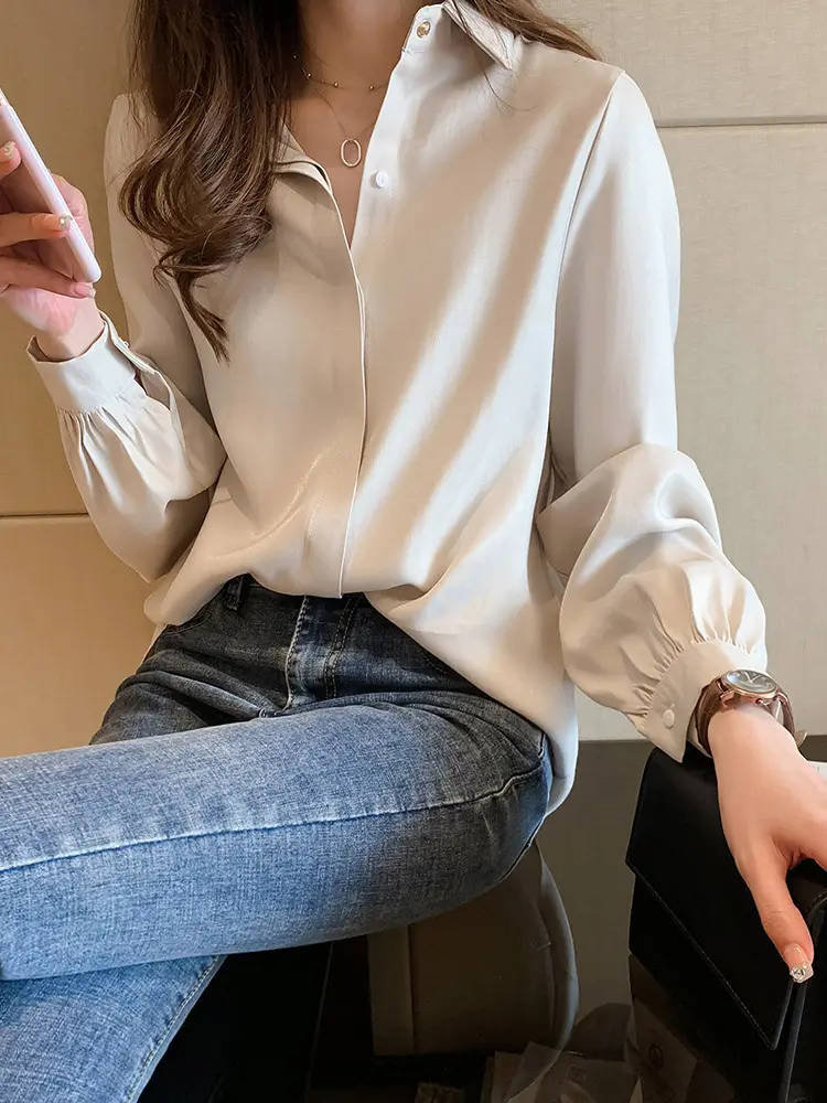 Elegant Gathered Sleeve Blouse_Beige