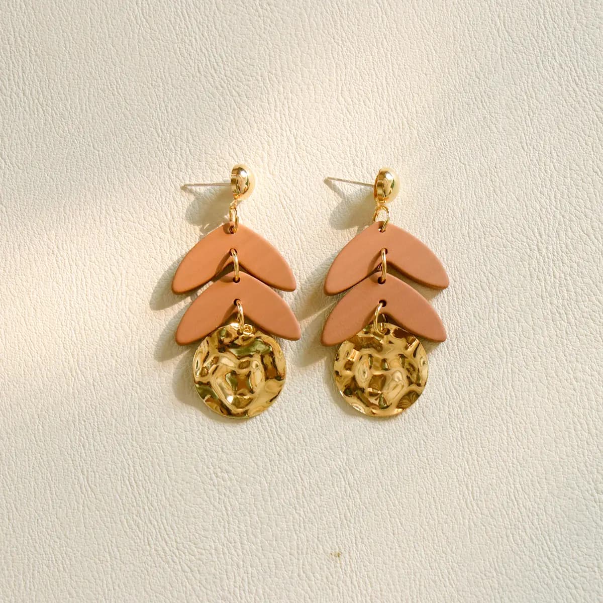 Neutral Geometric Drop Earrings_1