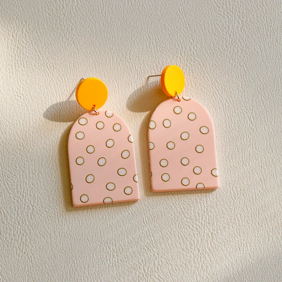 Printed Abstract Drop Earrings_Apricot