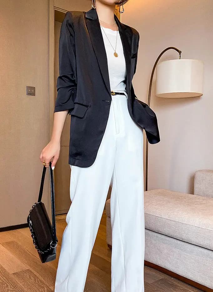 Silky Classic-Fit Blazer Jacket_8