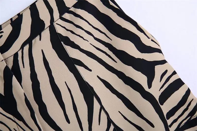 Flowy Zebra Print Pants_9