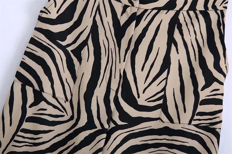 Flowy Zebra Print Pants_12