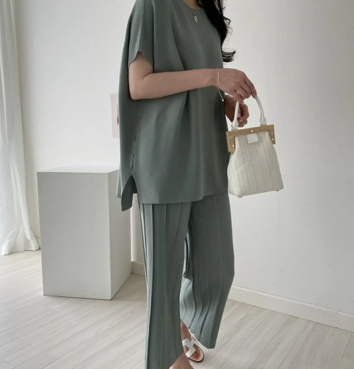 Flowy Two Piece Knit Set_32