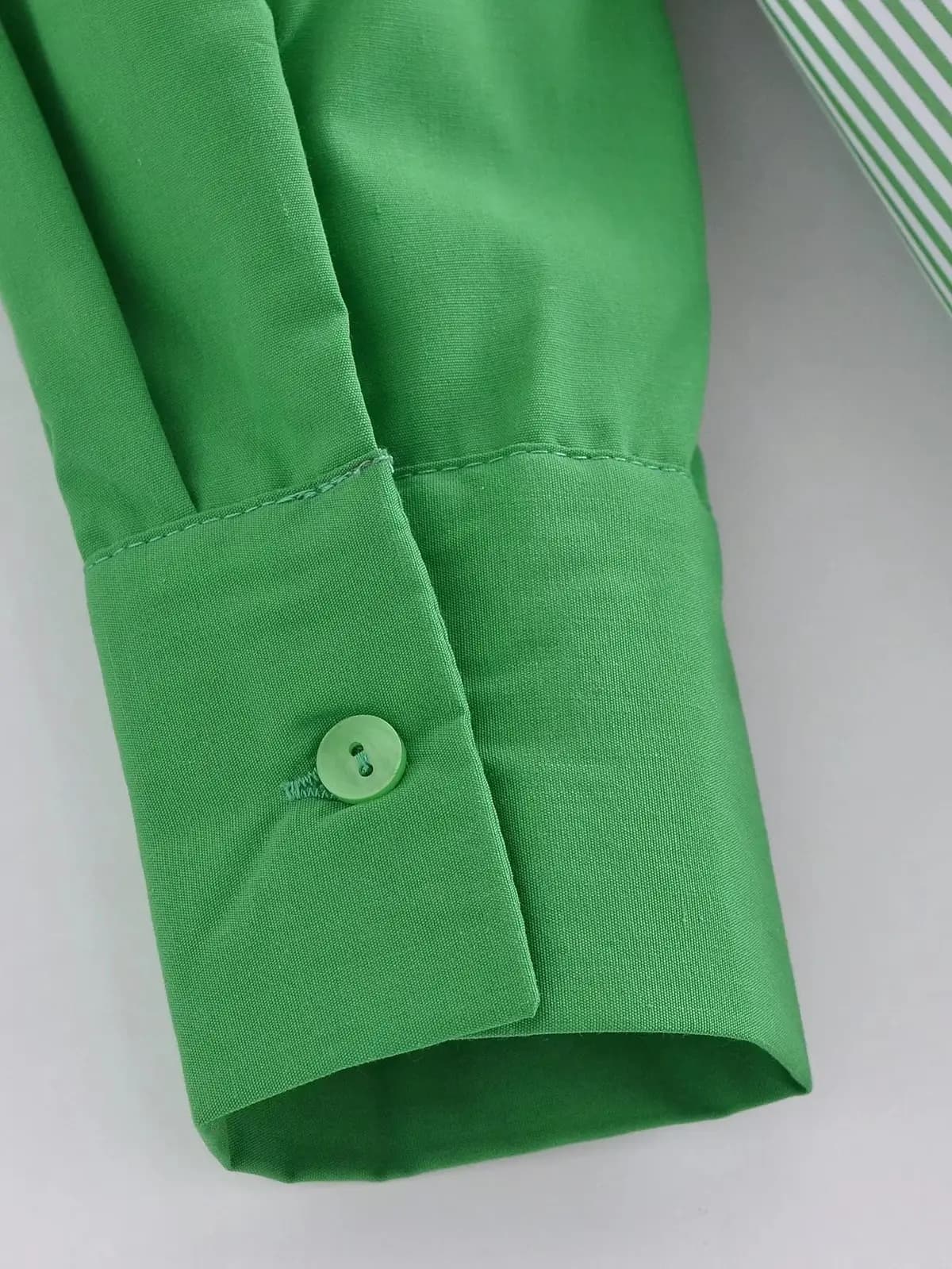 Green Two-Tone Button Up Blouse_6
