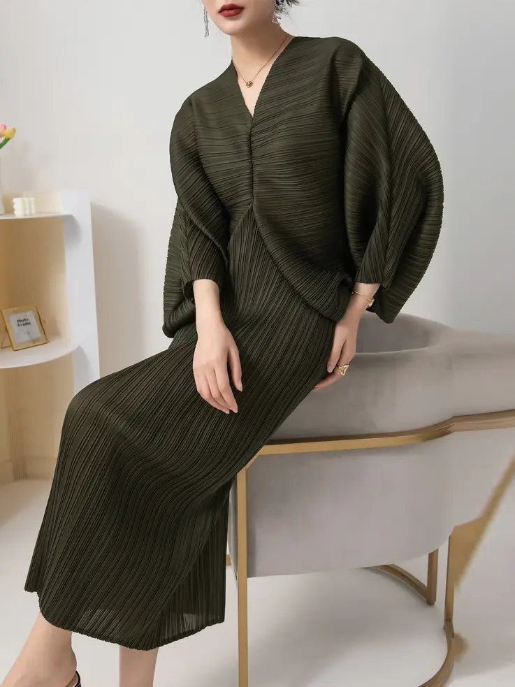 Batwing Sleeve V-neck Dress_4