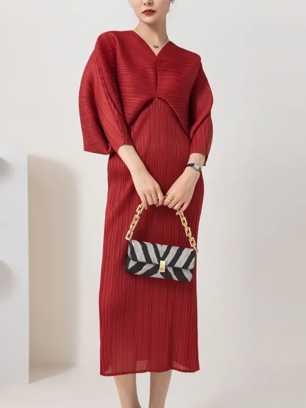 Batwing Sleeve V-neck Dress_14