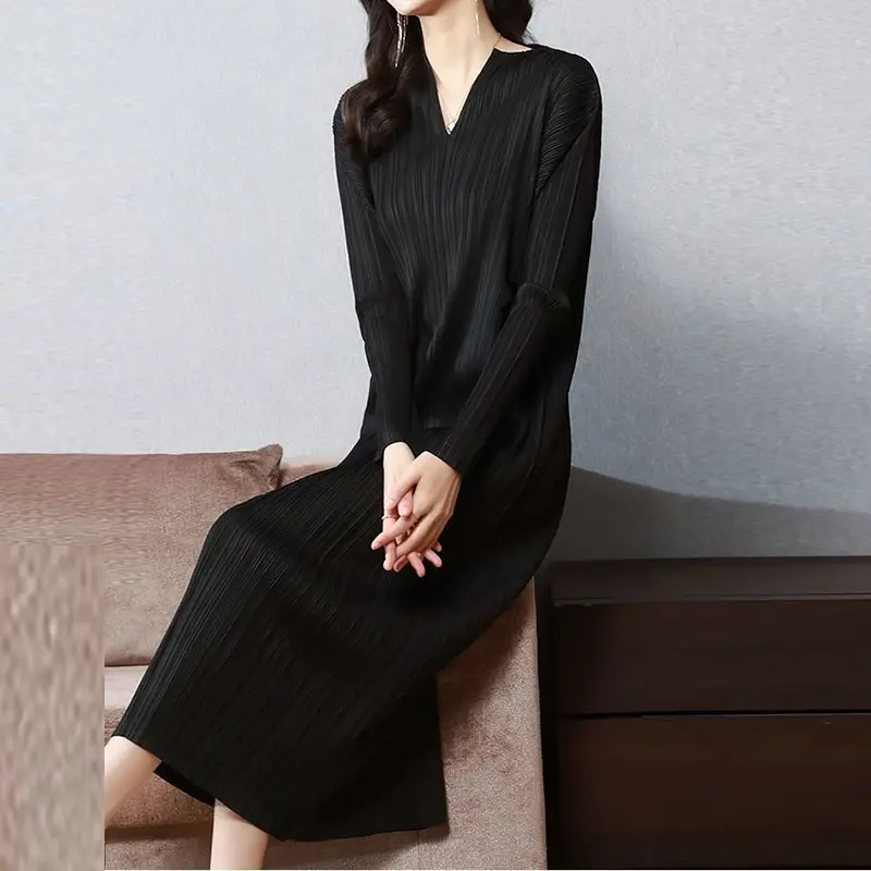 Pleated Long Sleeve Slim Fit Midi Dress_5