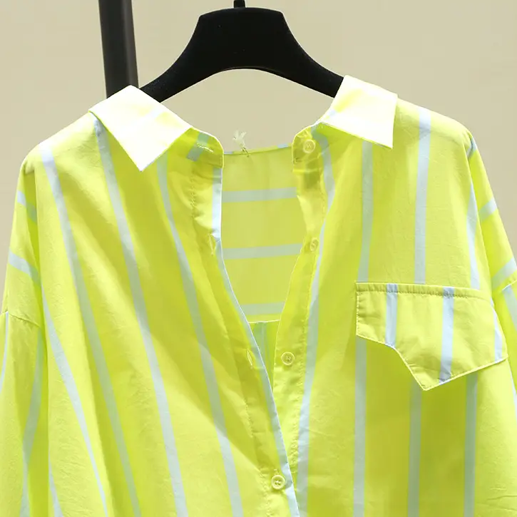 Vertical striped Button-Down Blouse_12