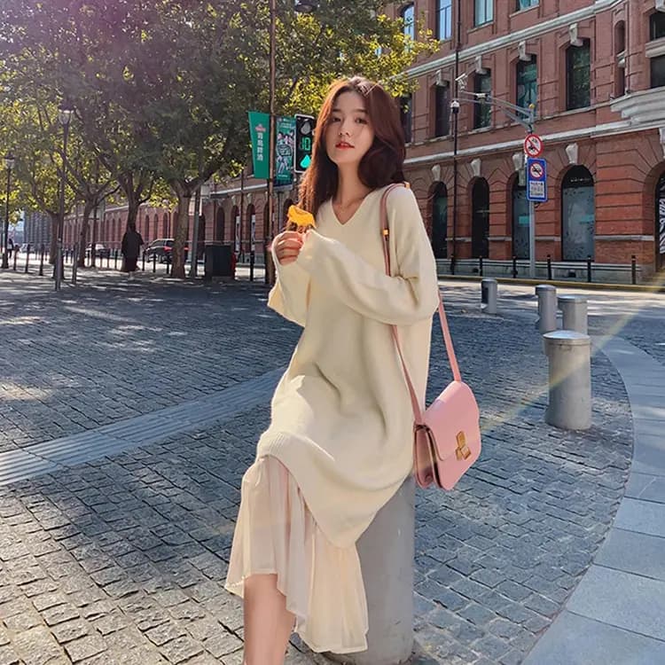 Elegant V-neck Loose Sweater Dress with Ruffles_5